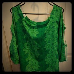 Manuheali'i top BRAND NEW with TAG